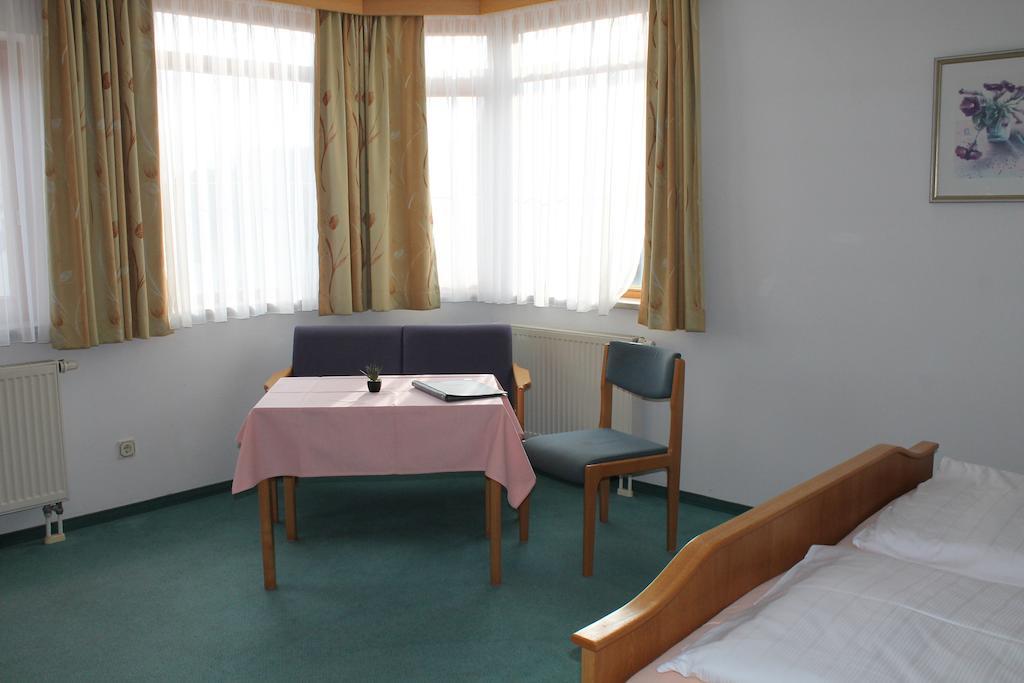 Hotel Garni Vogelsang Bad Füssing Pokoj fotografie